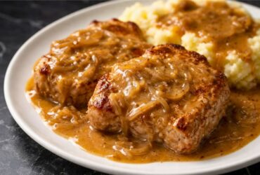 Smothered Pork Chops Recipe